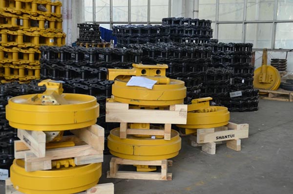 山推sd16推土机原厂引导轮16y-40-03000